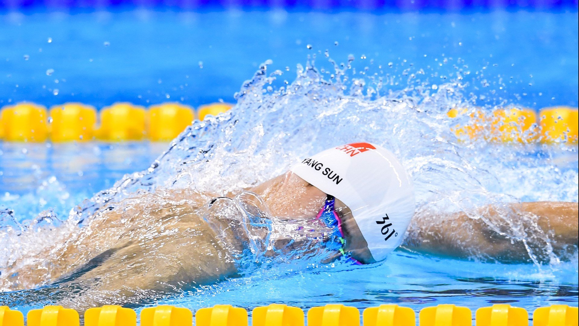 芬兰队三分线命中率爆表，成为速攻样板，芬兰队3号